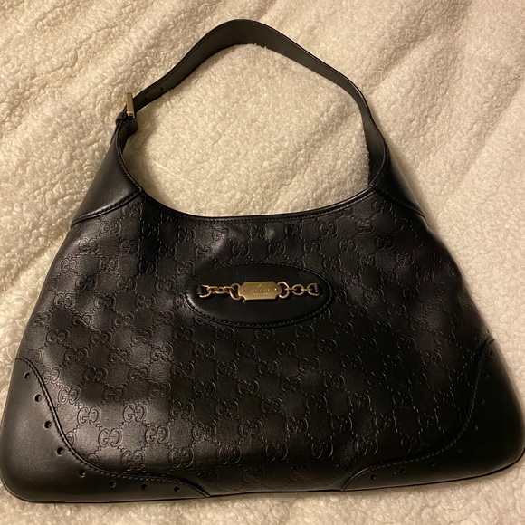 Authentic Black Leather Gucci hobo bag. Good condn - Picture 3 of 7